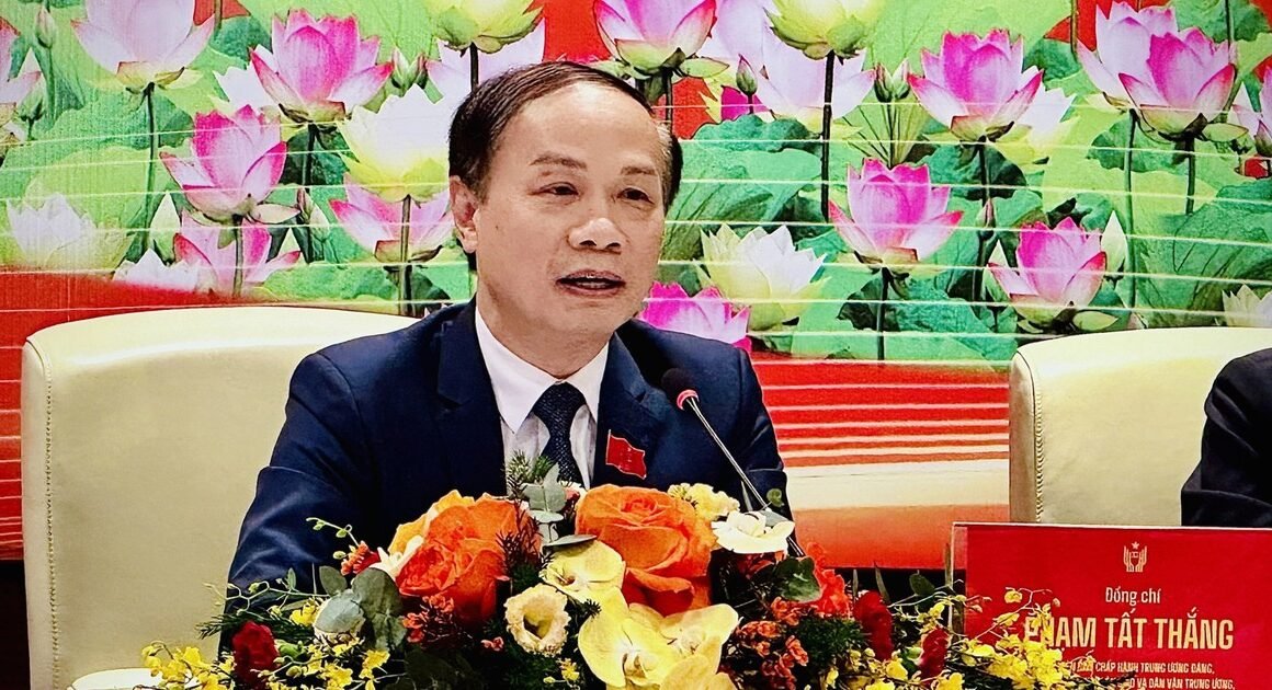 KHÁM PHÁ CÙNG CHÚNG TÔI – CHIA SẺ Ý KIẾN ĐỂ XÂY DỰNG MỘT XÃ HỘI GƯƠNG MẪU HƠN!