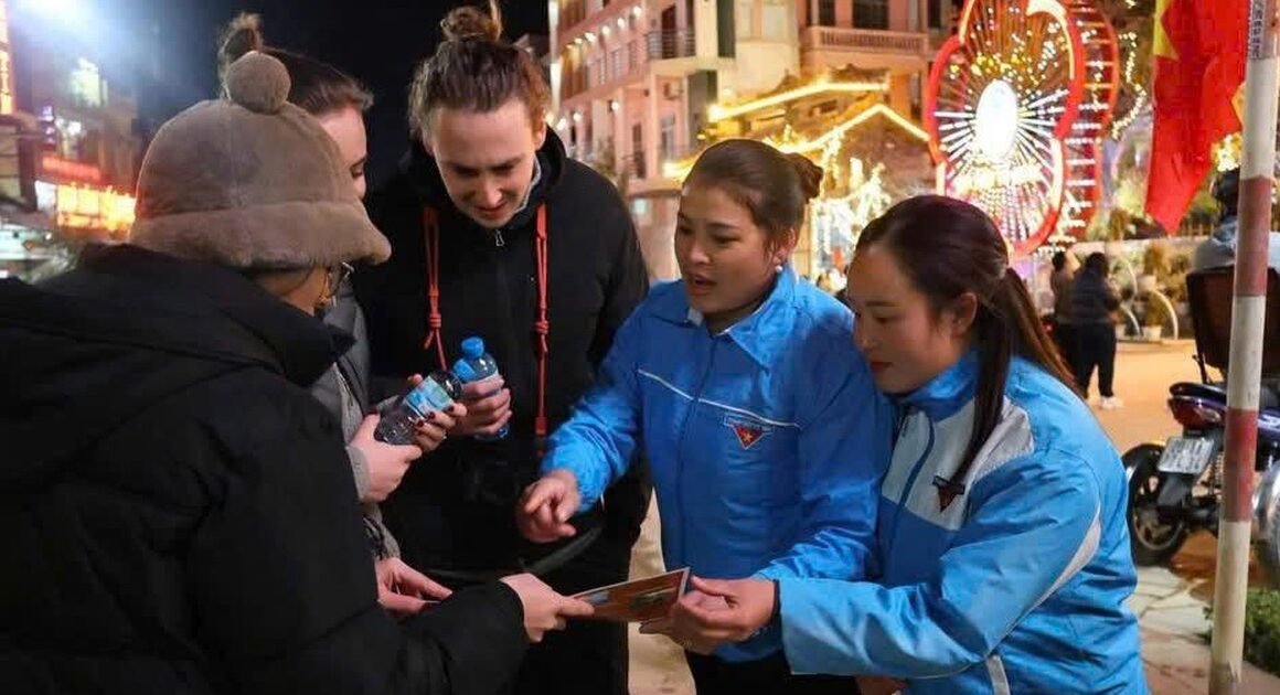 BỘI CẬN CÙNG THANH NIÊN TƯYÊN QUANG TRONG HÀNH TRÌNH SÁNG TẠO VÀ GƯƠNG MÁU CỦA CÔNG NGHỆ