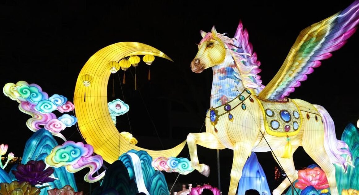 KHÁM PHÁ KHÔNG KHÍ TẾT NGUYÊN ĐÁN 2026: NHỮNG LỄ HỘI VÀ SỰ KIỆN ĐẶC SẮC ĐANG CHỜ ĐÓN!