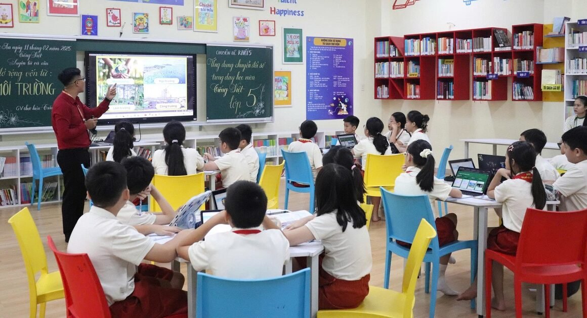 AI BẮT ĐẦU CHO HỌC SINH TRƯỜNG CHUYÊN TPHCM: BƯỚC ĐI MỚI VỀ GIÁO DỤC TIÊN TIẾN VÀ HỘI NHẬP QUỐC TẾ