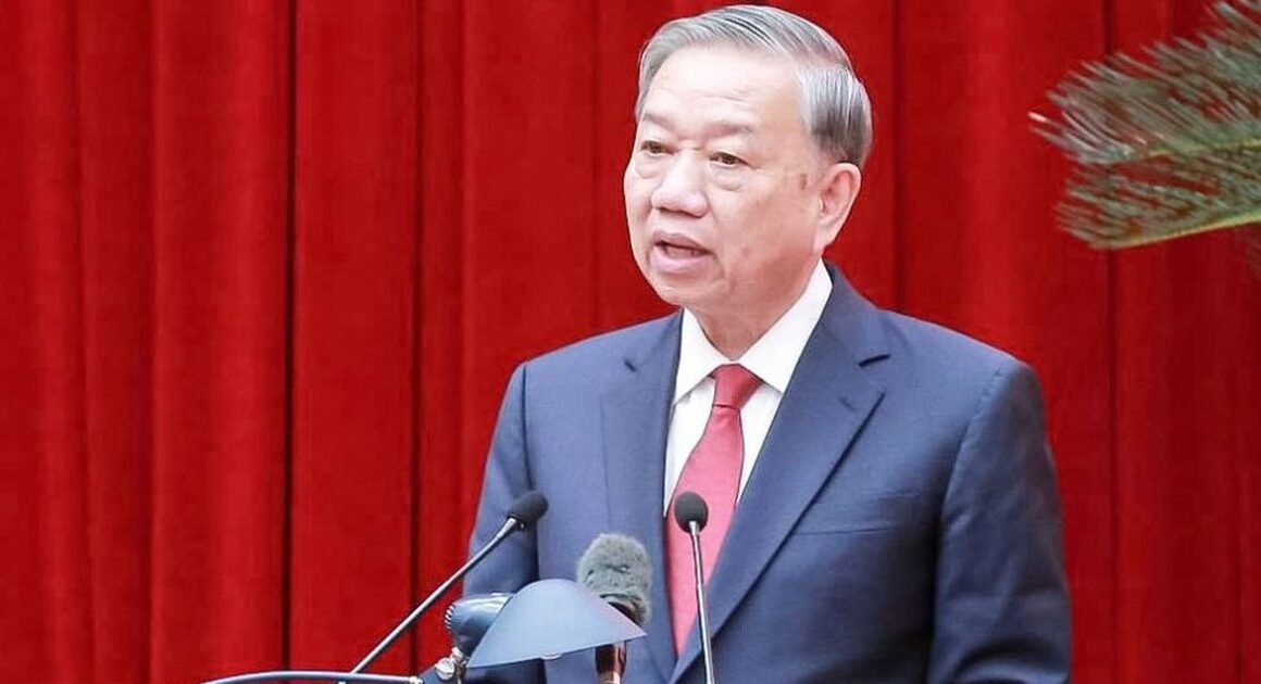 BỘ CHÍNH TRỊ ĐANG NÓI GÌ VỀ DỰ ĐỊNH QUAN TRIỆT VÀ BAN HÀNH NHIỀU NGHỊ QUYẾT CHỦ TRỌNG TRONG NĂM 2026!