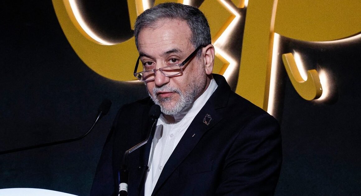 TEHRAN SẴN SÀNG NHƯỢNG BƯỚC, CHỜ MỸ ĐỀN BUỒC LỜI HỨA TRỪNG PHẠT DÀI HƠN NĂM.