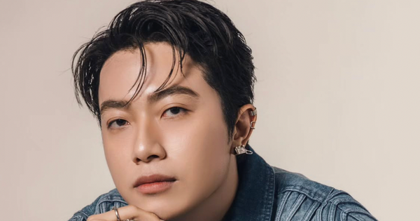 khám phá lý do vì sao cris phan trở thành người đàn ông trung tâm của cuộc chiến phòng vé kỳ lạ