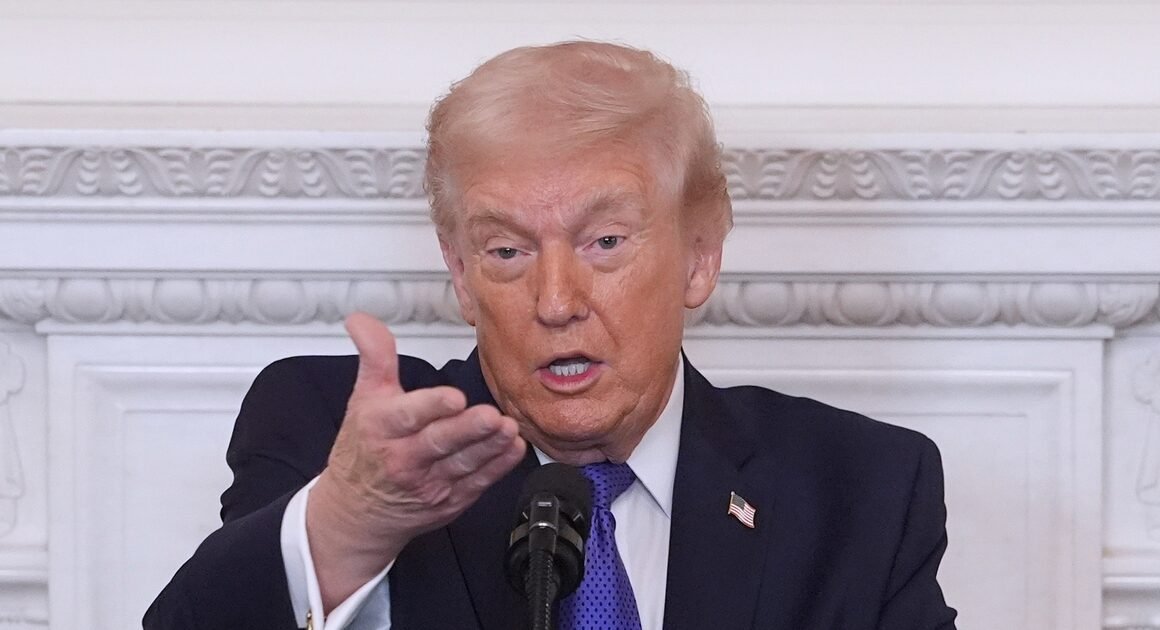 TỔNG THỐNG TRUMP GỌI PHÁN QUYẾT CỦA TÒA ÁN TỐI CAO LÀ ĐIỀU ĐÁNG HỔ THẸN, BẠN ĐÃ BIẾT LÝ DO CHƯA?