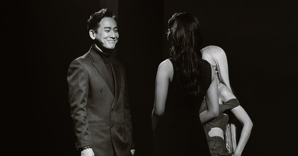 KHÓAI NGHIỆN TRƯỚC CẢNH GẦN NHƯ CHỚP NHOÁY CỦA HỌ, ĐẾN AI CŨNG PHÁT SỐT VÌ ĐẸP ĐÔI ĐẾN LẠ!