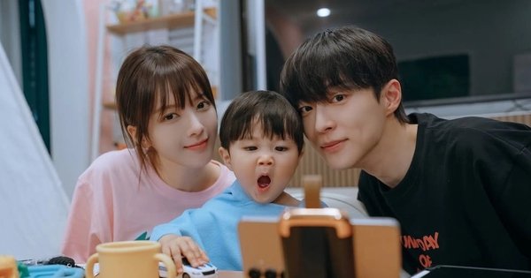 NỘI DUNG TRAO EM CẢ VŨ TRỤ CHƯA TỪNG GÂY SỐT – AI LÀ NHÂN VẬT ĐẶC BIỆT ĐANG KHIẾN MỌI NGƯỜI MẮT CHƯA RỜI?