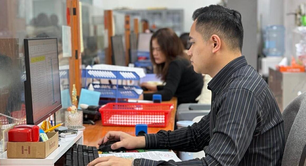 CHÍNH PHỦ YÊU CẦU ĐIỀU CHỈNH LƯƠNG CƠ SỞ VÀ PHỤC LỤC, NHƯNG CHƯA XÁC ĐỊNH NGÀY ÁP DỤNG CHÍNH THỨC!