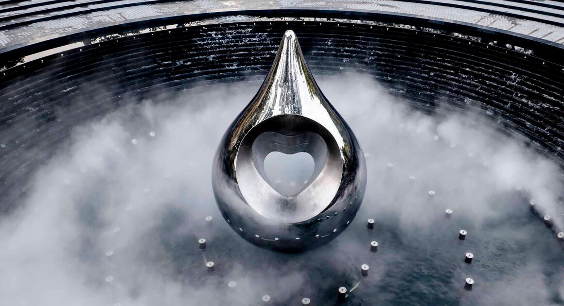 KHÁM PHÁ DẤU ẤN MỚI TẠI TP.HCM VỚI CÔNG VIÊN SỐ 1 LÝ THÁI TỔ VÀ TƯỢNG ĐÀI GIỌT NƯỚC TƯỞNG NIỆM COVID-19!