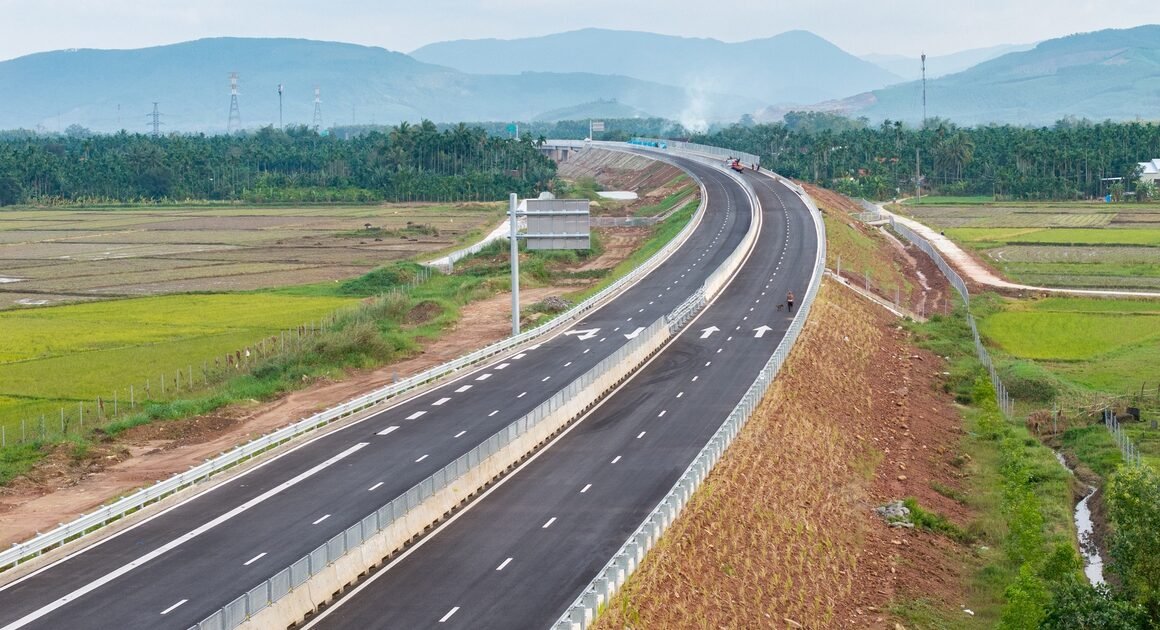 TẠI SAO TUYẾN CAO TỐC QUẢNG NGÃI – HOÀI NHƠN ĐẶT VẤN ĐỀ AN TOÀN CHƯA ĐƯỢC GIẢI OÁN?