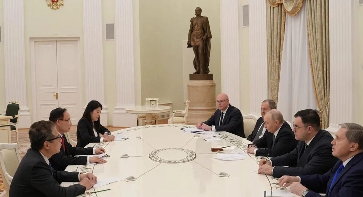 ĐẶC PHÁI VIÊN TỔNG BÍ THƯ TÔ LÂM GẶP CHỦ TỊCH PUTIN CÓ NHIỀU ẨN Ý ĐẶC BIỆT