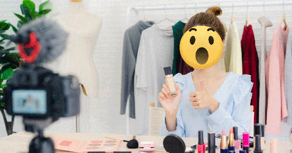 BÁN HÀNG TRỰC TUYẾN “CHÁY HÀNG” KHÉO, MẸ CON DIỄN VIÊN BỐC LÊN PHẢN ỨNG SỐC TRÊN MẠNG