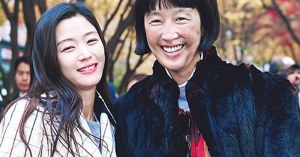 TẠI SAO MỸ NHÂN VÌ SAO ĐƯA ANH TỚI ĐANG GÂY CHUẨN BỊ CHỌNG TRÍCH DÀI DẢI?