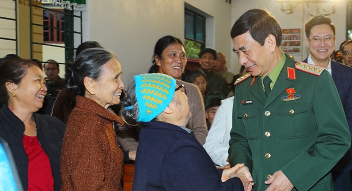 KẾT QUAN ĐỐI CHIẾN LƯỢC CỦA ĐẠI TƯỚNG PHAN VĂN GIANG ĐƯỢC GHI NHẬN NHƯ THẾ NÀO TỪ CỬ TRI LẦN ĐẦU TỔ CHỨC Ở THÁI NGUYÊN?