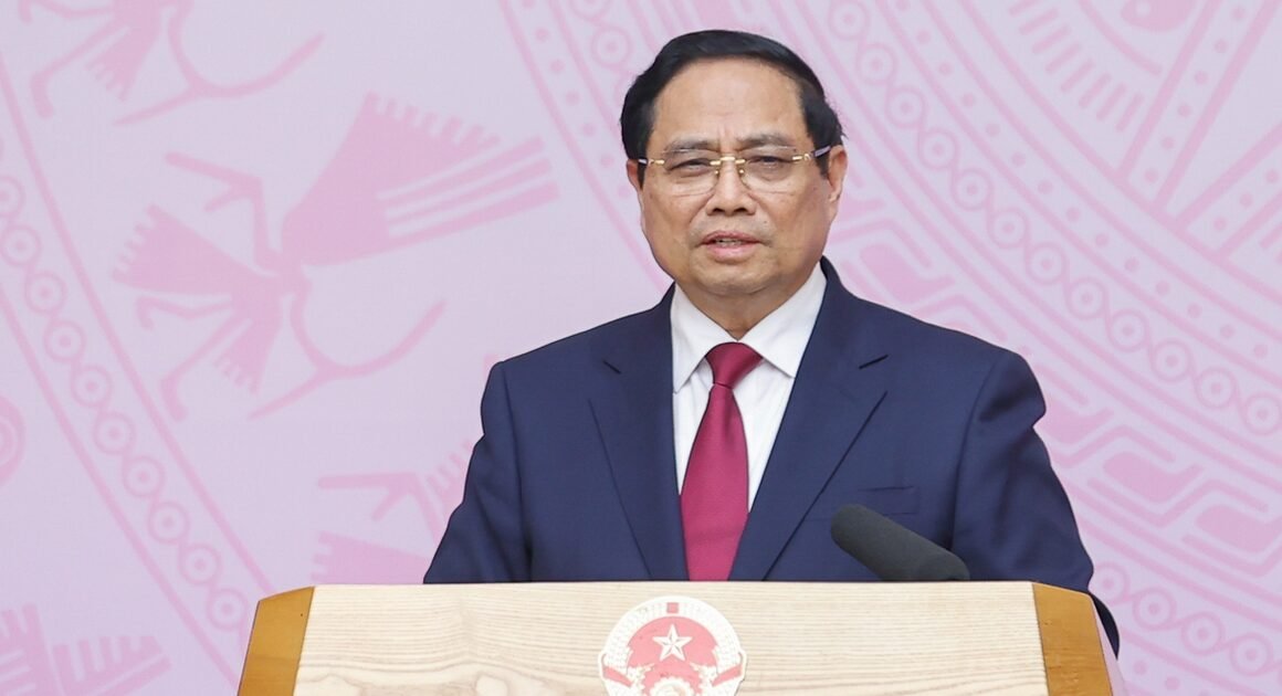 THỦ TƯỚNG PHẠM MINH CHÍNH ĐẶC BIỆT GẶP MẶT CÁC NHÀ KHOA HỌC Y TẾ VÀ GIÁM ĐỐC BỆNH VIỆN TRUNG ƯƠNG NHÂN KỶ NIỆM 71 NĂM NGÀY THẦY THUỐC VIỆT NAM!