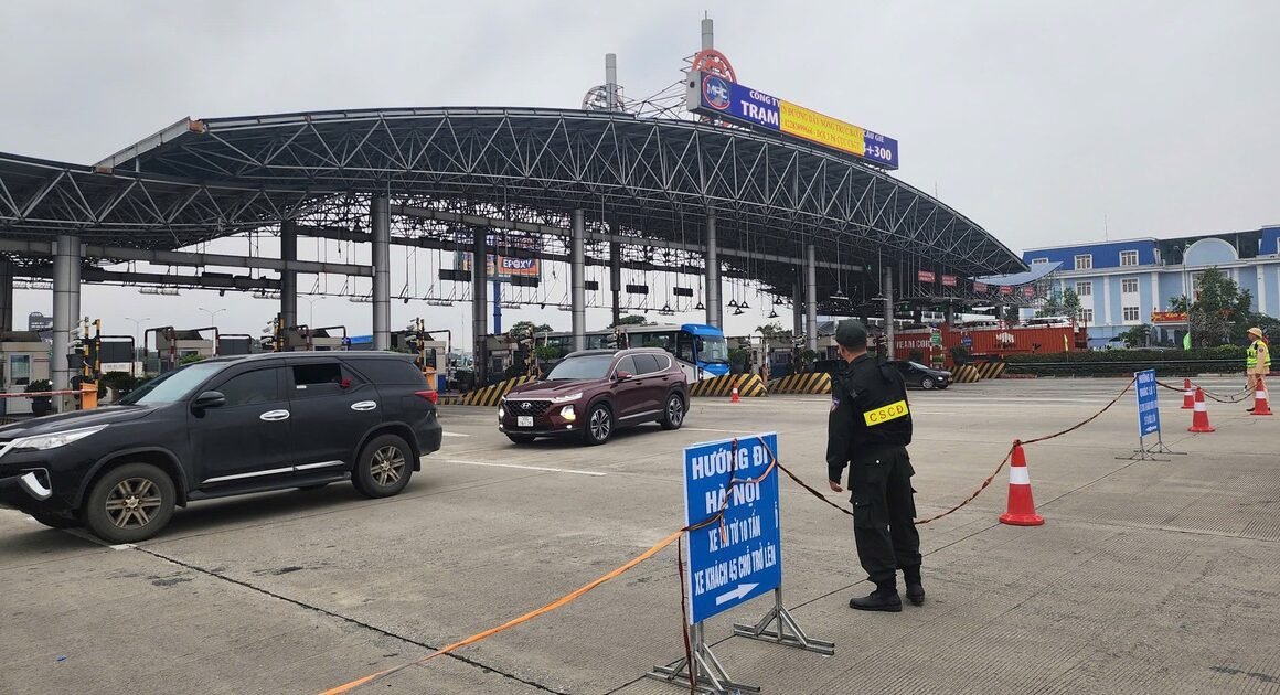 LOẠI PHƯƠNG TIỆN ÔTÔ ĐƯỢC ĐI NGƯỢC CHIỀU TRÊN CAO TỐC PHẠP VÂN ĐỂ GIẢM ÁP LỰC GIAO THÔNG!