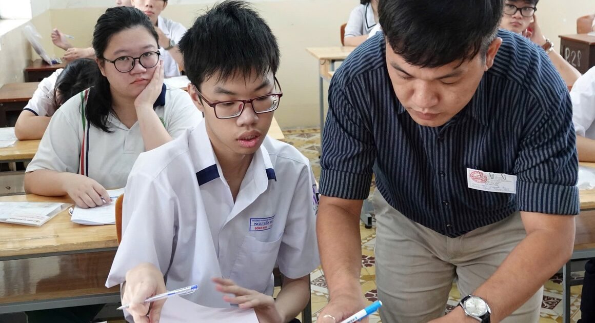 BẤT NGỜ: NĂM TUYỂN SINH ĐH 2026 SẼ KHÓ KHĂN HƠN, Đặc biệt THÍ SINH XÉT NGÀNH SƯ PHẠM VÀ SỨC KHỎE!