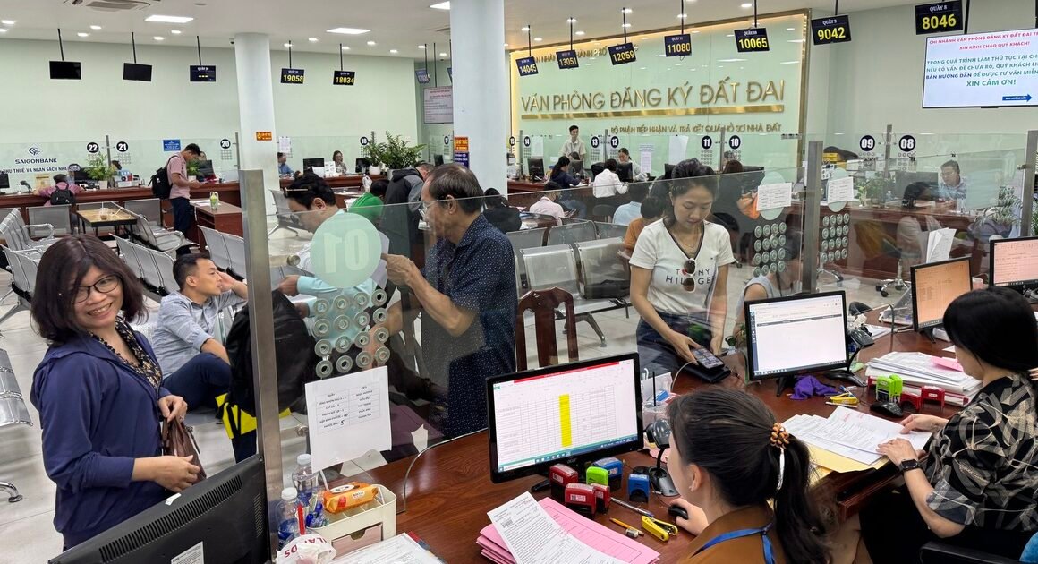 CẢI CÁCH ĐẤT ĐAI VÀ DÂN CƯ CỦA TP.HCM ĐANG BƯỚC VÀO GIAI ĐẠI SỐ HÓA VỚI HƠN 3,8 TRIỆU HỒ SƠ ĐƯỢC HOÀN THÀNH