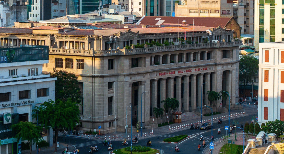 KHÁM PHÁ BÊN TRONG KIẾN TRÚC ART DECO ĐẲNG CẤP CỦA NGÂN HÀNG ĐÔNG DƯƠNG CỔ ĐẠI VÀO BÊN TRONG TRỤ SỞ NGÂN HÀNG NHÀ NƯỚC KHU VỰC 2 TP.HCM