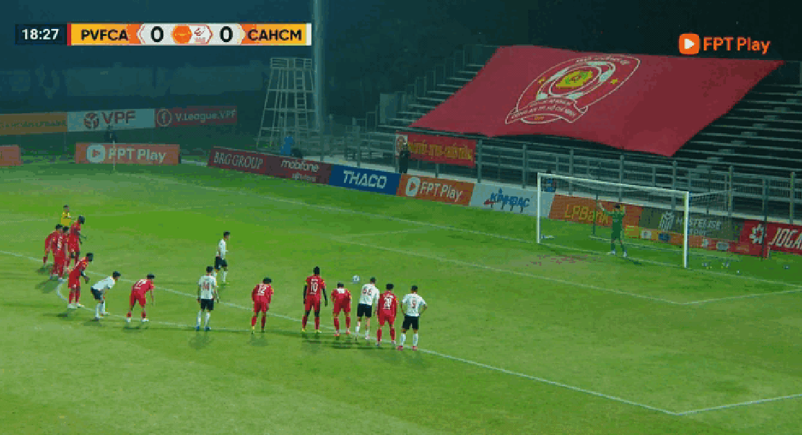 CUỘC CHIẾN KỊCH TÍNH NGÀY CỦA CẦU THỦ VIỆT KIỀU: CÔNG AN TP.HCM VẬT VĂN TRÊN SÂN PVF-CAND VỚI TỶ SỐ 2-1!