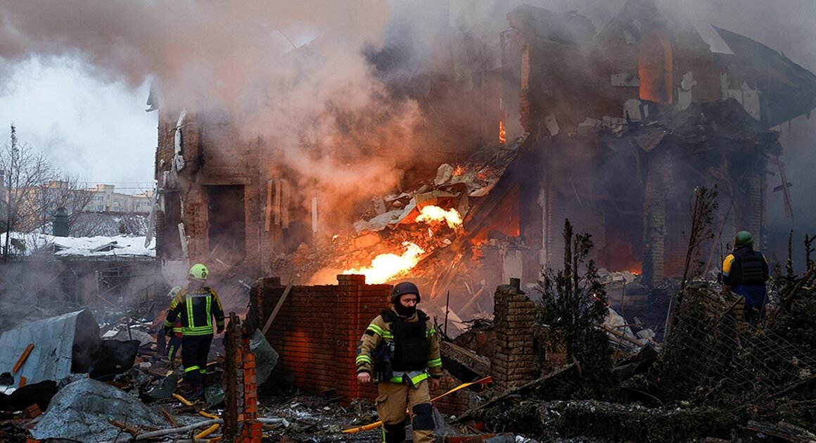 KHỞI ĐẦU CUỘC CHIẾN TẠI UKRAINE: BẠN ĐÃ BIẾT GÌ VỀ NHỮNG DIỄN BIẾN ĐẦU TIÊN CÁC NĂM TRƯỚC?