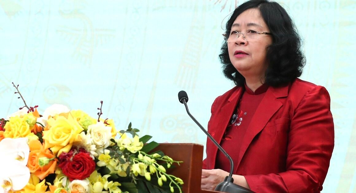 NGUỒN CẢM HỨNG ĐẶC BIỆT TỪ ĐOÀN KIỀU BÀO TIÊU BIỂU GẦN 100 NGƯỜI ĐẾN TỪ 32 QUỐC GIA GẶP CHỦ TỊCH UỶ BAN MẶT TRẬN TỔ QUỐC VIỆT NAM TRONG NGÀY XUÂN QUÊ HƯƠNG 2026!