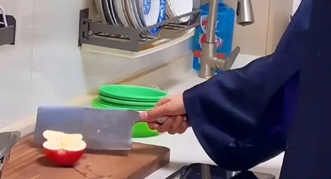 BÍ ẨN ĐẺO LÒI Ở PHƯƠNG PHÁP GIÁO DỤC CỦA NGƯỜI MẸ; CHỈ VÌ ĐIỀU NÀY MÀ ĐỨA TRẺ TRỞ NÊN KHÁC BIỆT!