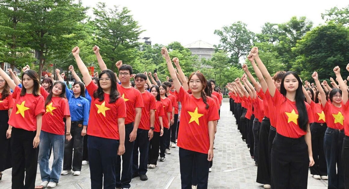 KHÁM PHÁ TÂM GƯƠNG ĐOÀN VIÊN, THANH NIÊN VIỆT NAM: NHỮNG NGUYỆN VỌNG VÀ ĐỀ XUẤT CHƯA TỪNG ĐƯỢC BỔNG RA!