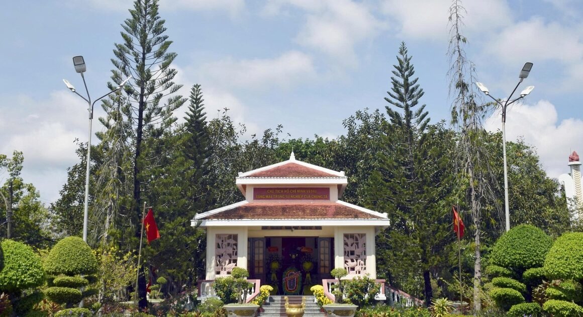 KHÔNG NGỪNG KỂ CHUYỆN VỀ MỘT CHIẾN BINH TRÊN 87 TUỔI, CẬU ẤY SẼ GÂY NGẠC NHIÊN VỀ NHỮNG NĂM THÁNG KHÓC LIỆT CỦA CHIẾN TRANH NGHẸT NGÀY