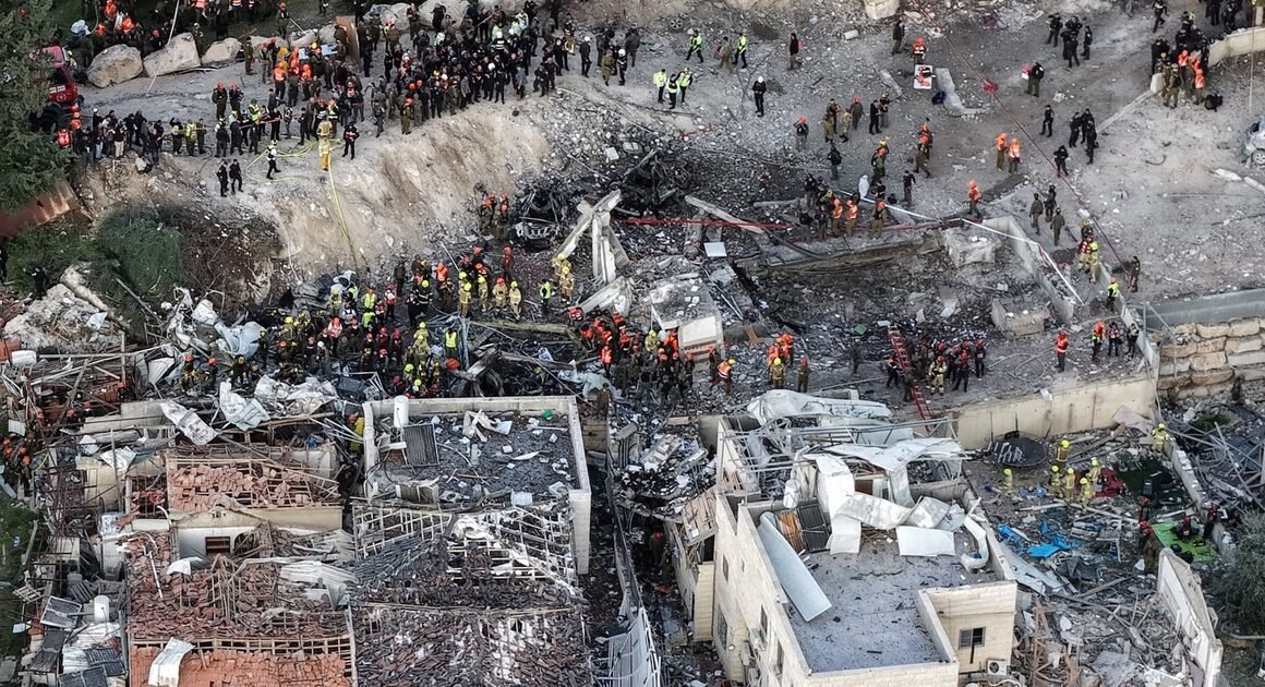 TÌNH HÌNH IRAN VÀ TRUNG ĐÔNG NÓNG LÊN CẬN CHIẾC NGUYÊN CHẨN VỚI NHỮNG ĐỢT TẤN CÔNG TRẢ ĐŨA MỚI NHẤT!