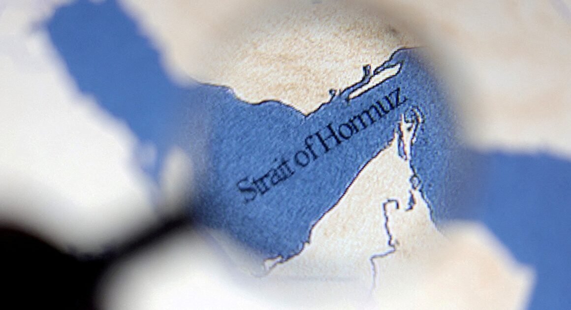 MỸ, ISRAEL VÀ IRAN LÊN TIẾNG ĐỂ LÁI DỄ CHO MỘT CUỘC KHỦNG HOẢNG KHÔNG THỂ DỰ ĐOÁN