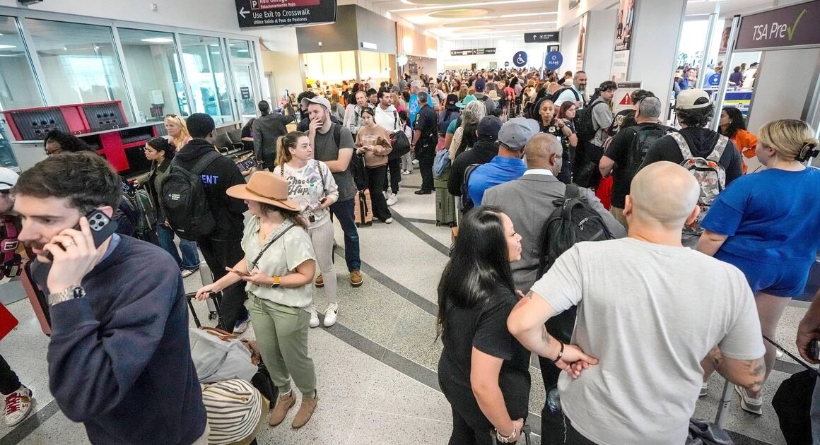 THƯỢNG VIỆN MỸ LIỆU CÓ THỂ ĐẨY BỘ AN NINH NỘI ĐỊA VÀO TÙNG HOÀNH KHÔNG NGỪNG?