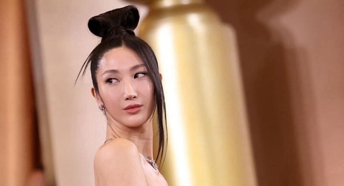 TỪ BỊ NGÀNH CÔNG NGHIỆP KPOP KHÔNG CHẤP NHẬN ĐẾN KHI SỞ HỮU NGHÌN CHẤM VÀ GIẢI OSCAR