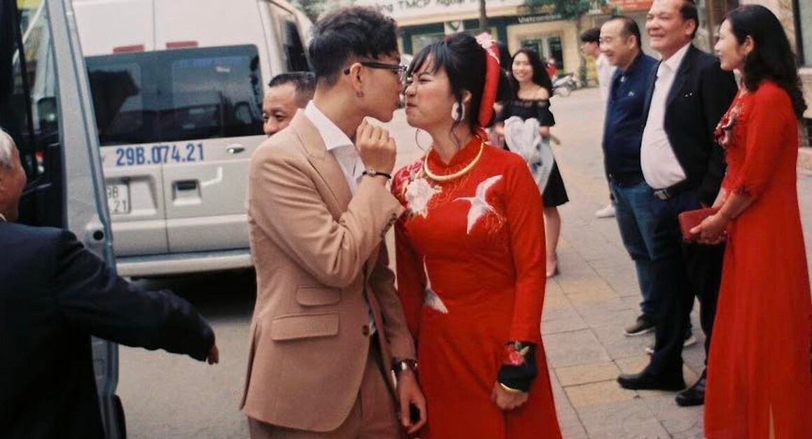 SUY NGHĨ ĐIÊN ĐẦU, NHẬN ĐỊNH MÀN CÔNG KHAI HOT NHẤT NGÀY 8/3 LÀ GÌ?