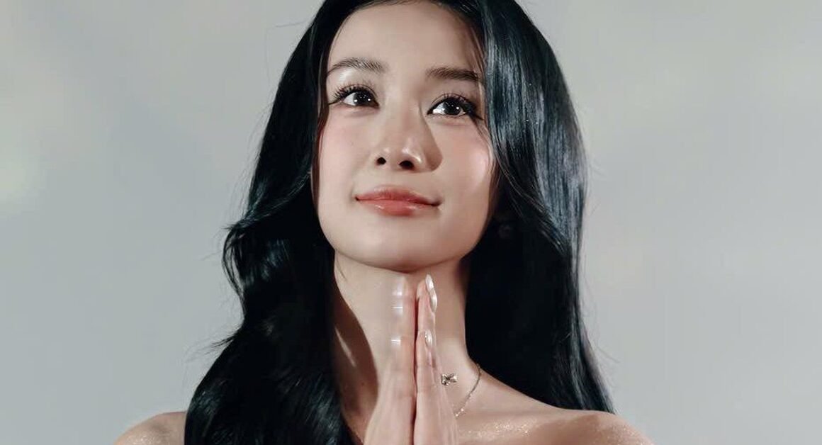 NHỮNG BỨC ẢNH NHAN SẮC ĐẬM CHẤT CỦA CÔ DÂU JUN VŨ KHIẾN MỌI NGƯỜI NGẤT NGÂN!