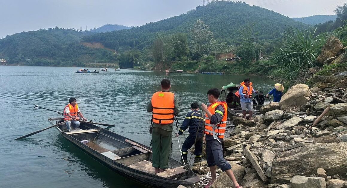 GẦN MẮT MỰC NHẬN THẤY BIỂU HIỆN GÓI RÚA CỦA THIÊN ĐẤT KHI THẤY LƯỚI ĐÁNH CÁ BỊ LẬT VỪA ĐÊM THỨ HAI LIÊN TIẾP!