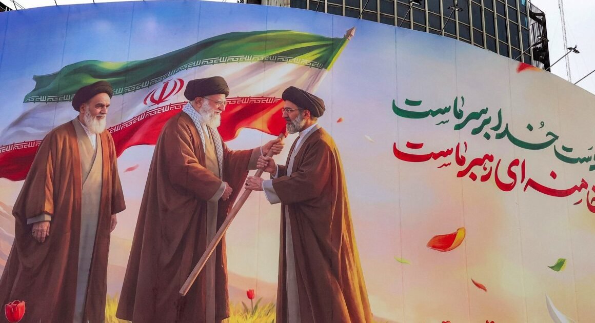 TẬN THẾ KHÔNG NGỜ: TÂN LÃNH TỤ TỐI CAO IRAN MOJTABA KHAMENEI LẦN ĐẦU GỬI THÔNG ĐIỆP TRÊN TRUYỀN HÌNH