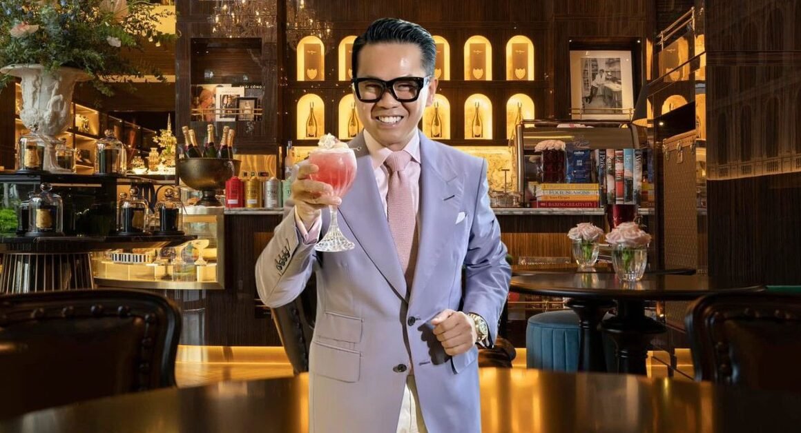 KHÁM PHÁ BỨC TRANH MỚI CỦA QUÁN CÀ PHÊ THÁI CÔNG SAU NHỮNG XÚC ĐỘNG TRÊN MẠNG XÃ HỘI