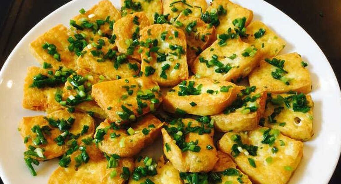 Bạn đã biết chưa? Những sai lầm rồi đây đang âm thầm hại sức khỏe gia đình bạn khi ăn đậu phụ theo 6 kiểu “tai hại” này!