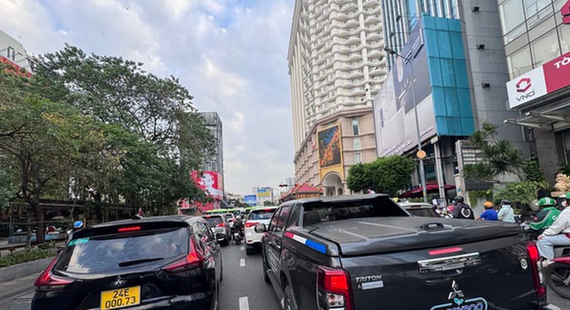 NGHĨA CỦA VIỆC TĂNG GIÁ VÉ VÀ THAY ĐỔI TUYẾN CỦA CÁC DOANH NGHIỆP VẬN TẢI ĐANG GÂY RA NHU CẦU TÁC ĐỘNG MẠNH MẼ GẦN ĐÂY!