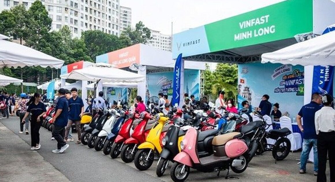 CƠN CẢNH CẦU GIẢM ÁP LỰC XĂNG DẦU ĐANG DIỄN RA, TẬP ĐOÀN VINGROUP RA MẮT CHƯƠNG TRÌNH “THU XĂNG – ĐỔI ĐIỆN” BẤT NGỜ!