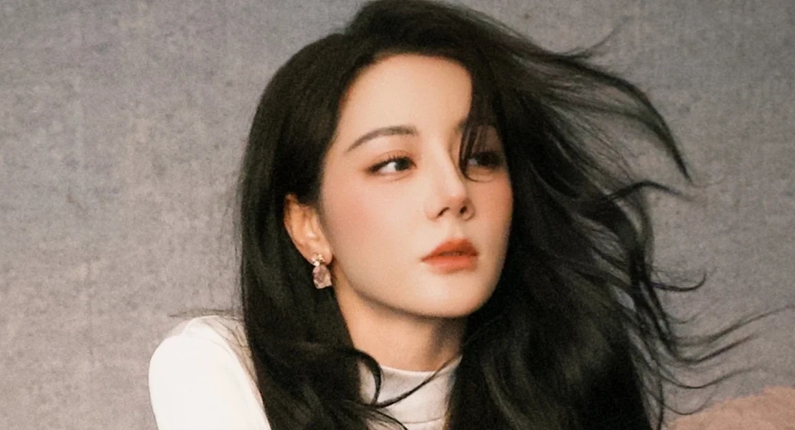 BỨC XÚC VỀ SỰ BIẾN MẤT KÌ LẠ CỦA ĐỊCH LỆ NHIỆT BA GÂY CHO NGƯỜI HÂM MỘ LO LẮNG!