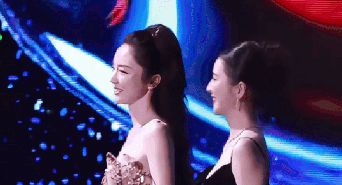 Hai nữ diễn viên xứng đôi chị em gây sốc vì đường tình duyên trắc trở khiến ai cũng ái ngại