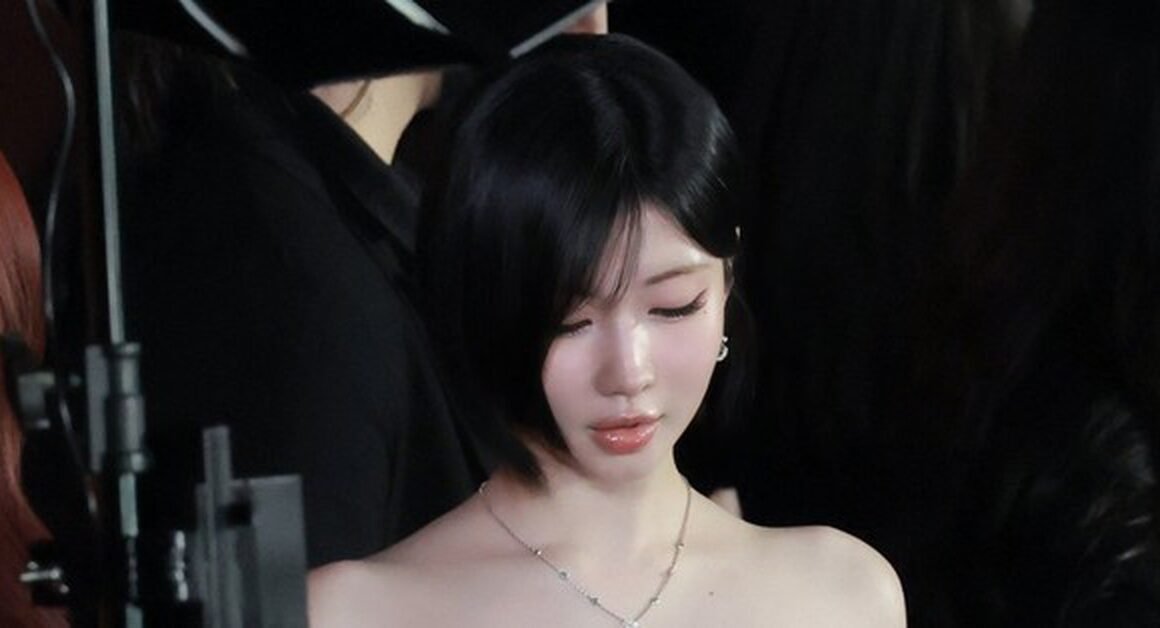 BỨC TRANH ASHITA CỦA MẠNG XÃ HỘI KHI DƯỚI MẮT CÁC FAN, AI CŨNG NGƯỜI NGƯỢC NHƯ NHÂN VẬT TRONG TRÒ CHƠI HOẶC HOẠT HÌNH NỔI TIẾNG!