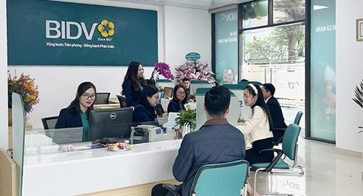 KHÁCH HÀNG CÁ NHÂN VÀ TỔ CHỨC ĐỀU ĐƯỢC HƯỞNG LỢI NHIỀU TỪ DỊCH VỤ MỚI CỦA BIDV!