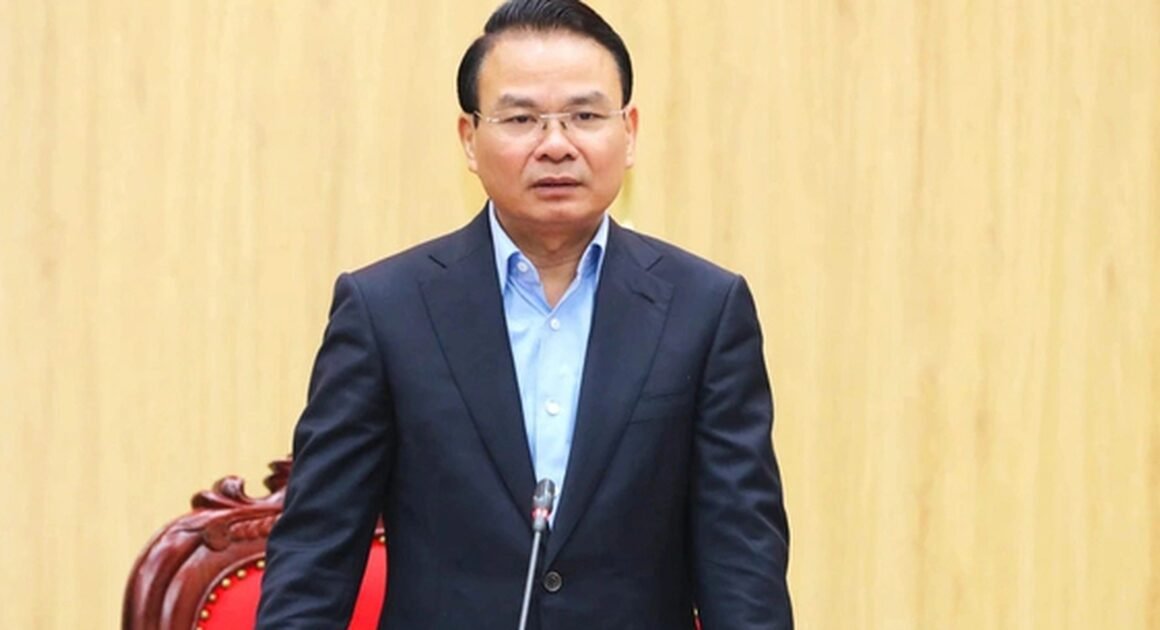 KHÓI ĐÁNH THỨC NGƯỜI NGHỀ: AI LÀ ÔNG ĐẶNG XUÂN PHONG TRONG CHIẾC GHẾ MỚI?