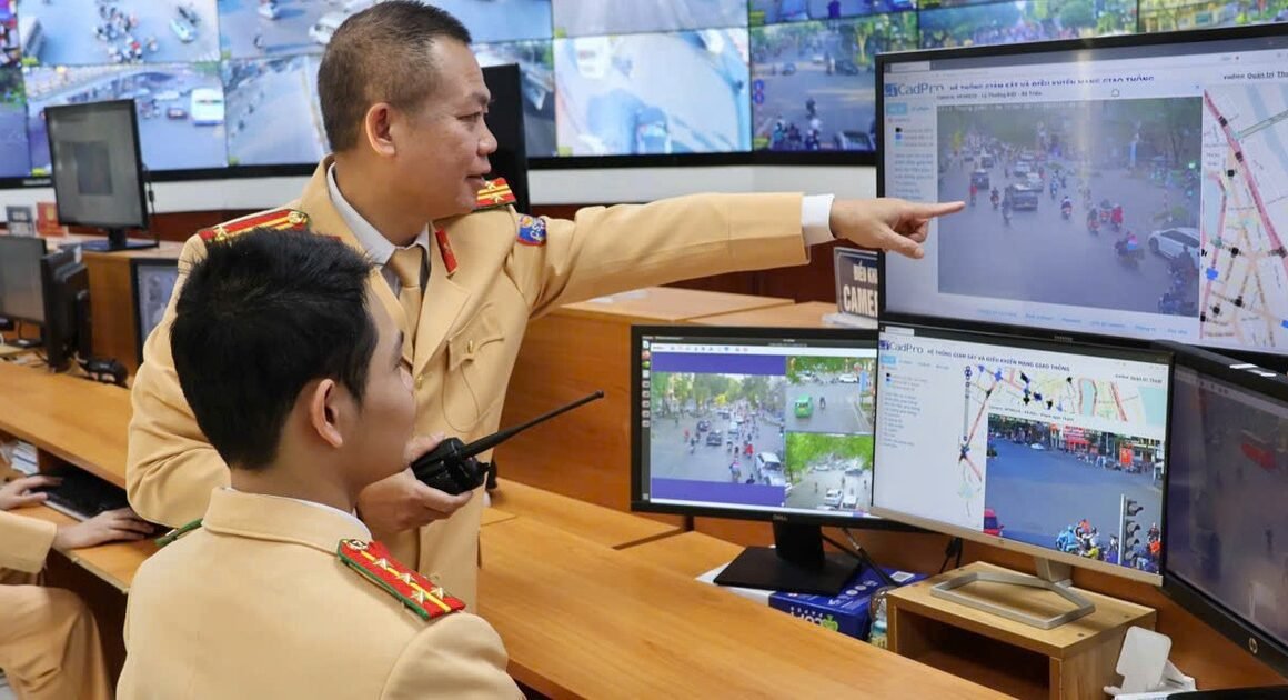 BỘ CÔNG AN VỚI CÔNG NGHỆ MỚI: PHỤC VỤ XỬ PHẠT CHO VI PHẠM “PHẠT NGUỘI” NHANH CHÓNG, CHÍNH XÁC VÀ KHÁCH QUAN