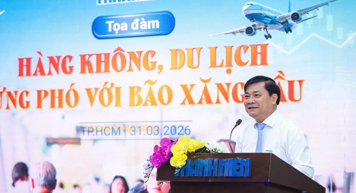 LÀM SAO NGÀNH HÀNG KHÔNG VÀ DU LỊCH ỨNG PHÓ NGOÀI DỰ ĐOÁN VỚI GIÁ XĂNG DẦU ĐANG TĂNG CAO?