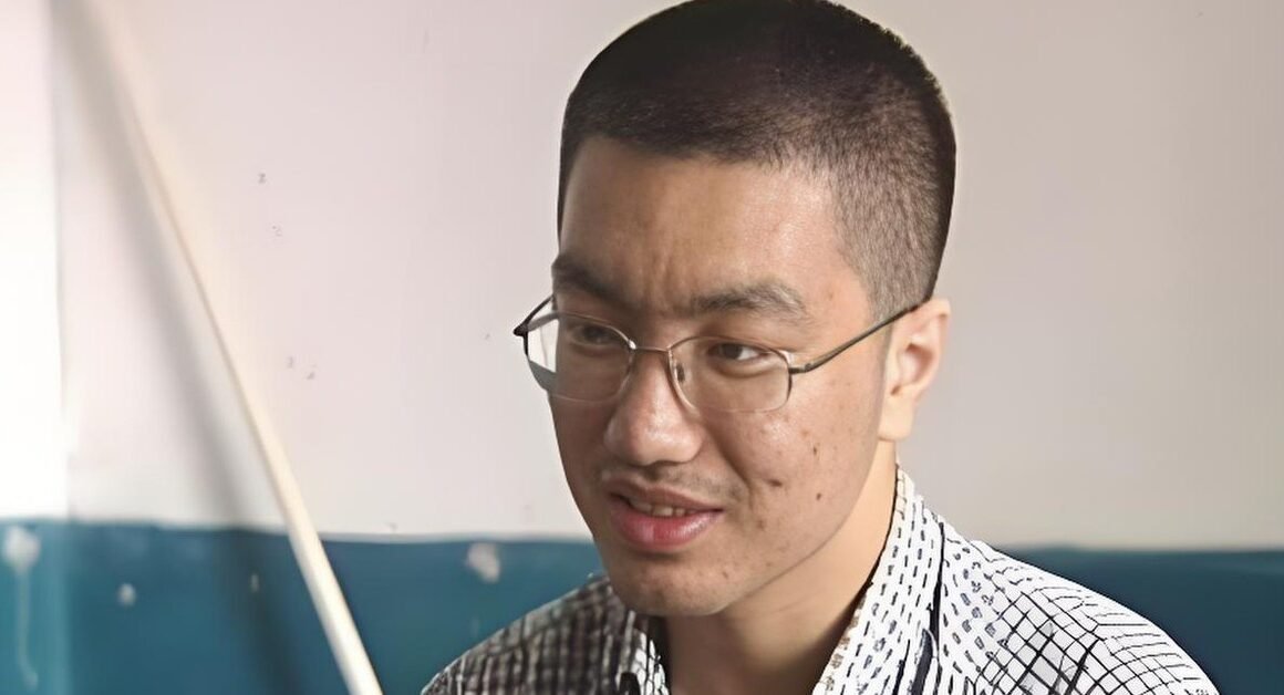 LIỆU VƯƠNG TƯ HÀM CÓ THỂ VƯỢT QUA SỰ THÚI GẦN NHƯ CHẤM DỨT TRẬN ĐẤU GIỮA THẾ GIỚI THẬT VÀ ẢO?