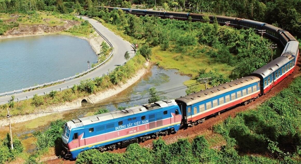 SỰ CẢI THIỆN ĐANG DIỄN RA TRÊN HÀNH TRÌNH ĐƯỜNG SẮT VIỆT NAM KHI BỘ TÀI CHÍNH ĐỀ XUẤT THÀNH LẬP CÔNG TY MẸ – TẬP ĐOÀN QUỐC GIA!