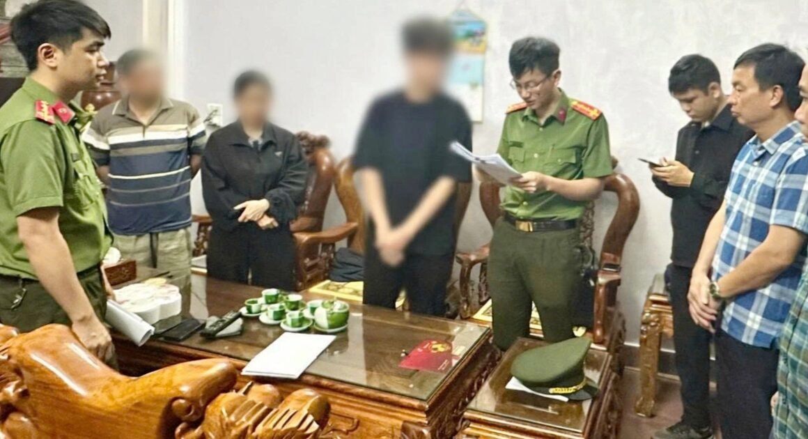 BÉ TRAI LỚP 12 TAY MÁY ĐỘC, CẢNH BÁO NGUY CƠ MẤT CẬP THÔNG TIN VÀ TÀI KHOẢN MẠNG XUNG QUANH TOÀN CẦU